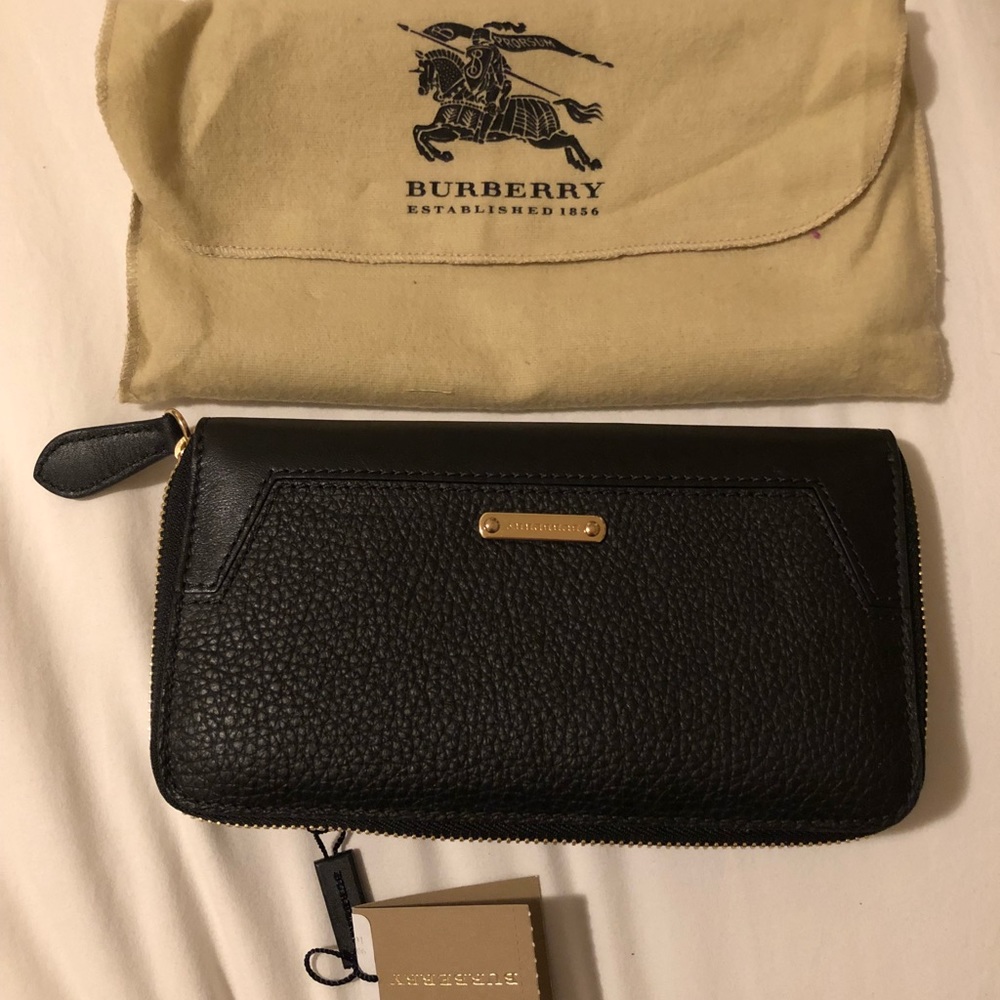 Burberry original Ziggy Wallet- Black, large